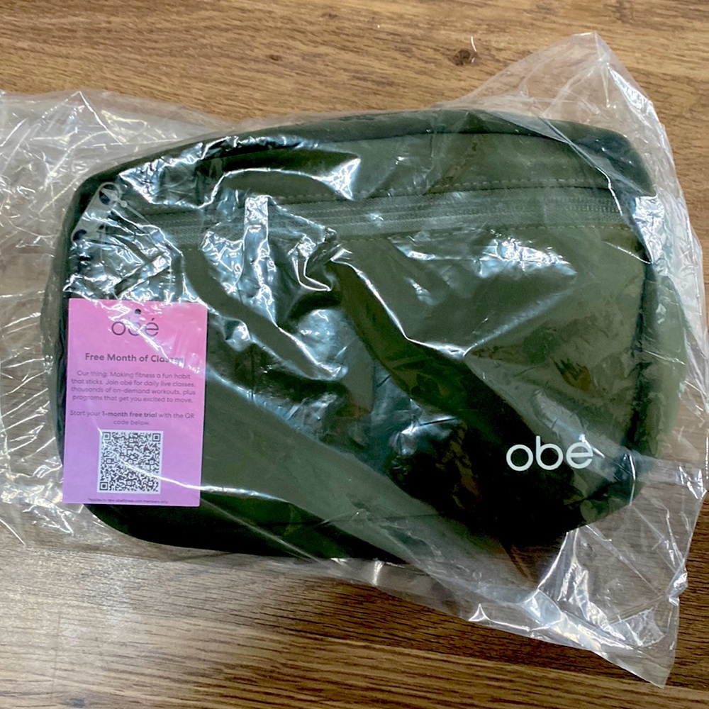 NEW Obe cross body